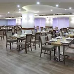 酒店 森巴亚克市酒店 4*