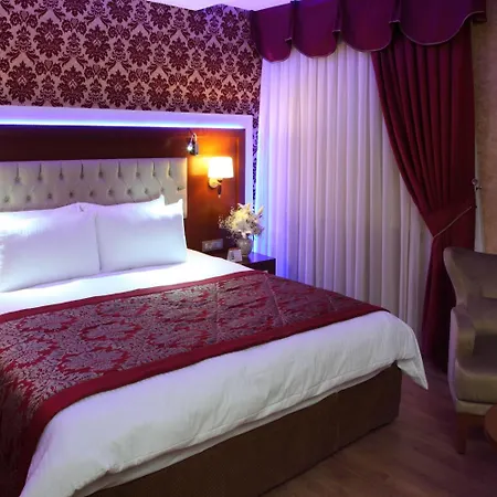 Hotel Senbayrak 4*